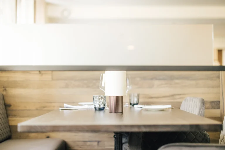 restaurant voliere fiesch 04 768x512