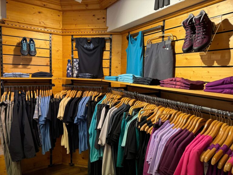 Damen Ecke rechts hinten 768x576