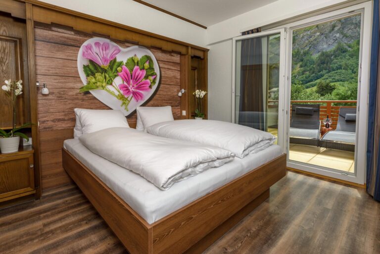 Hotel dala Leukerbad Zimmer 768x513
