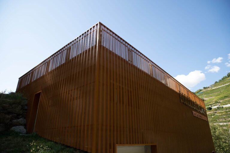 fux visp stahl alu glas 11 768x512