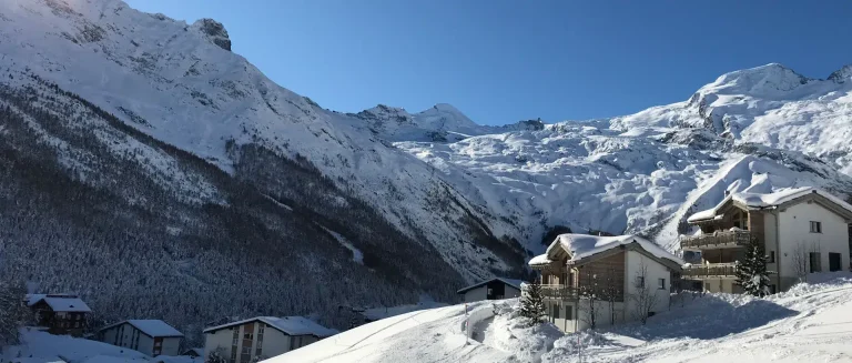 ferienwohnungen saas fee 01 768x327
