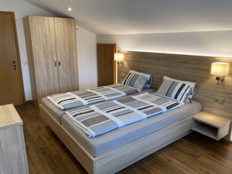 ferienwohnungen saas grund 05 768x576