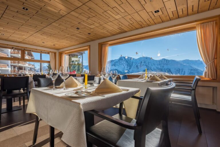 golfhotel riederhof riederalp 04 768x512