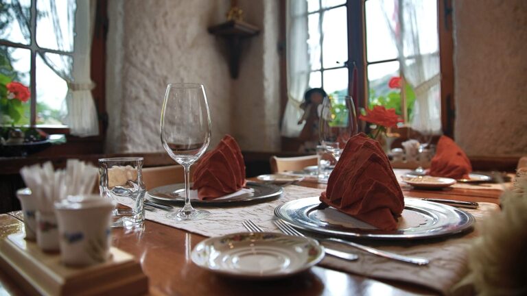 restaurant waldhues bodmen saas fee 04 768x432