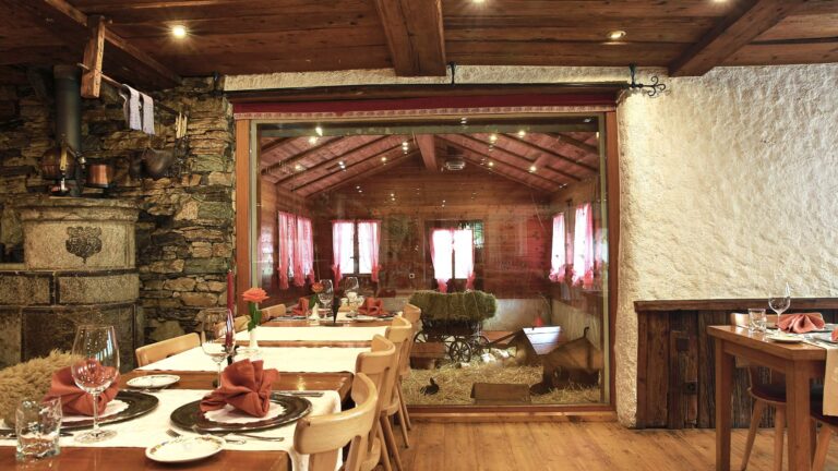 restaurant waldhues bodmen saas fee 10 768x432