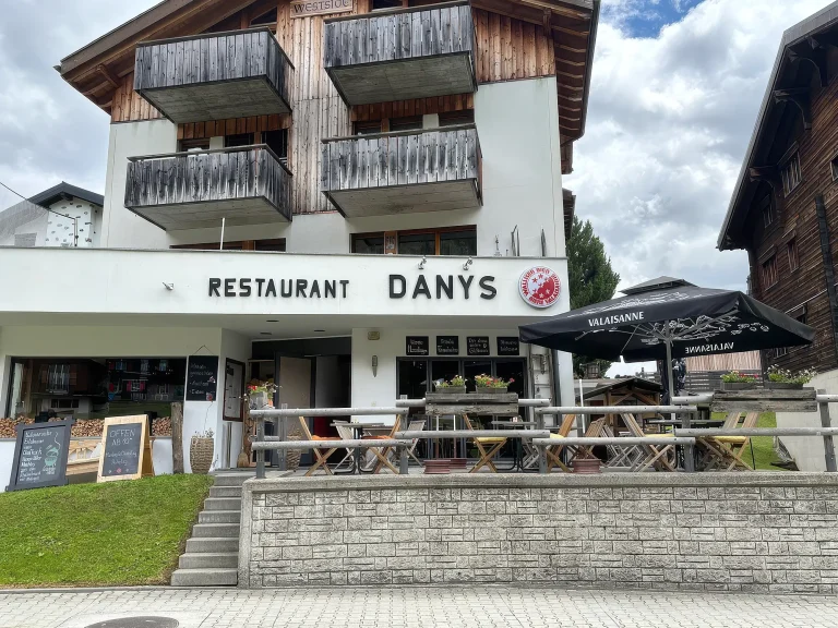 restaurant danys riederalp 01 768x576